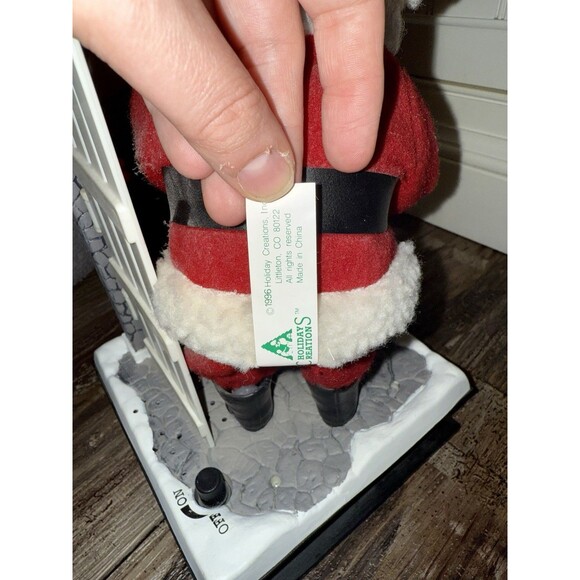 VTG. Holiday Creations Santa Christmas Decor Set, Music Box 95’ 96’ Collection - Picture 8 of 10